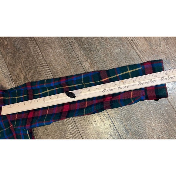 L.L. Bean Scotch Plaid Flannel Relaxed Fit Women’s Small Cotton Button Down - Picture 6 of 7